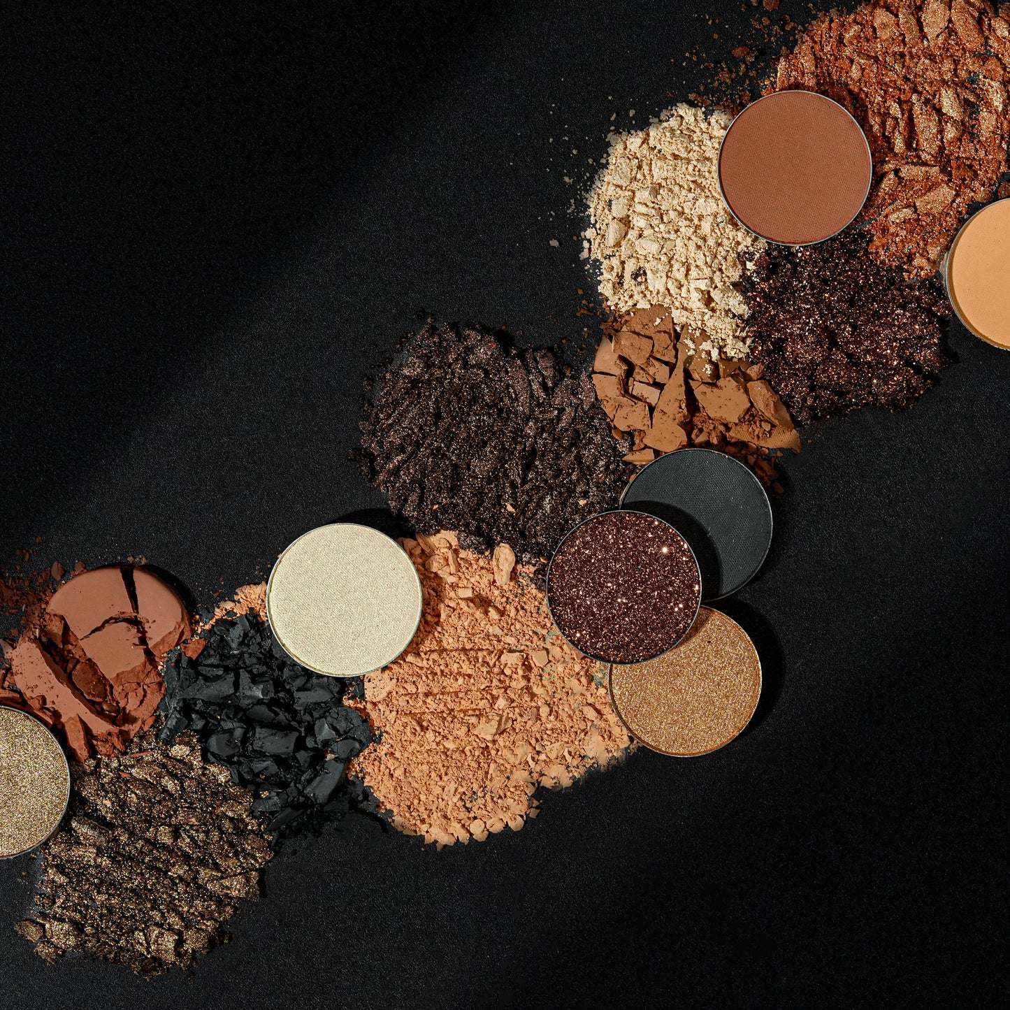 REVIVAL: The Revival 33 Eyeshadow Palette